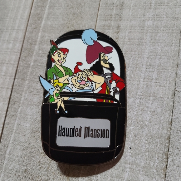 Fantasy Pin Peter Pan Haunted Mansion LE50 - Picture 4 of 4
